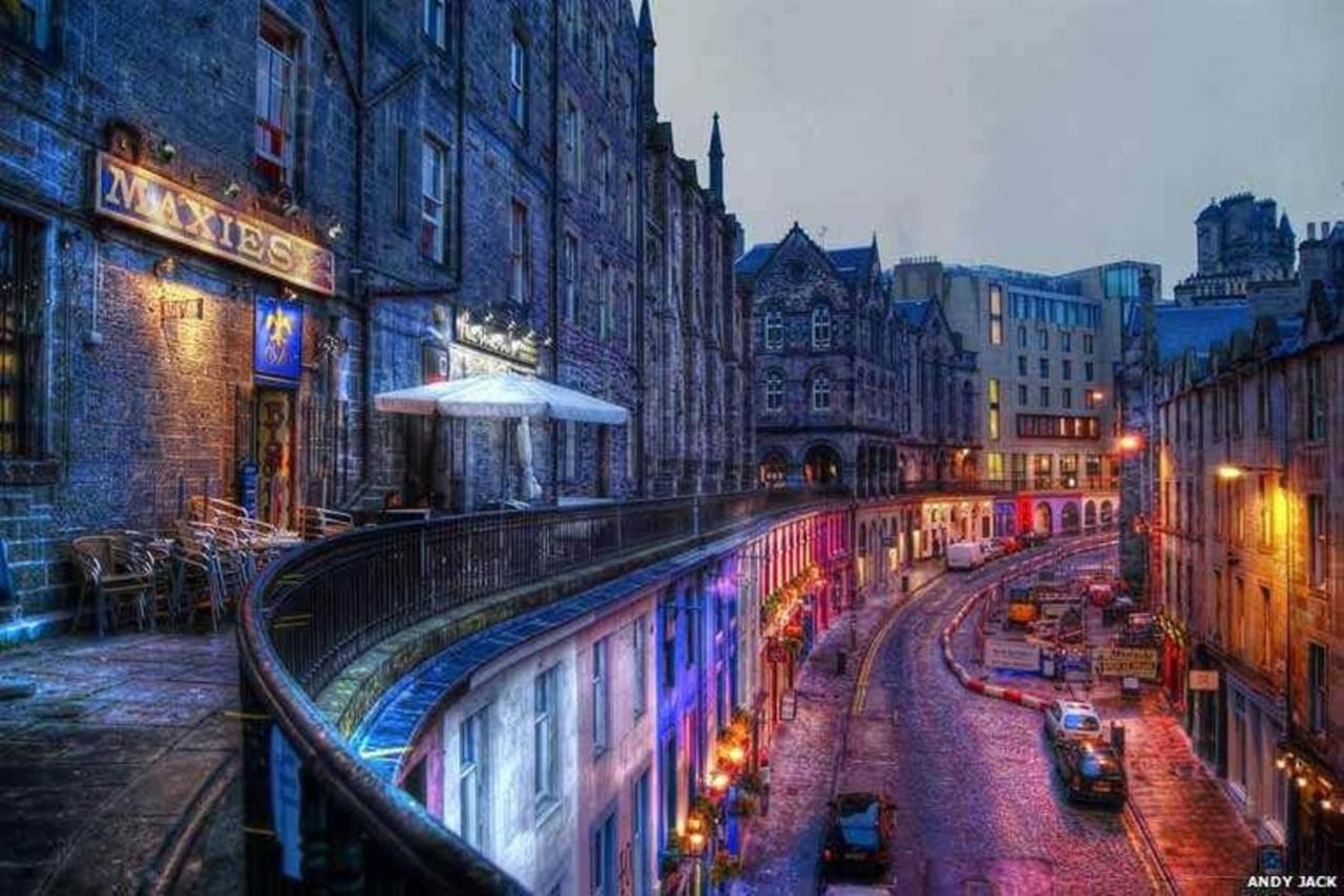 Ferienwohnung Joivy Bohemian Writers Retreat In Heart Of The Old Town Edinburgh Exterior foto